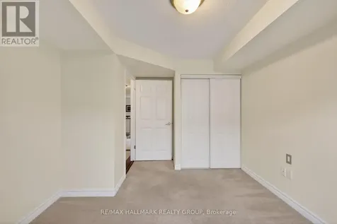 585 Stonefield Private Ottawa ON K2G 4R5