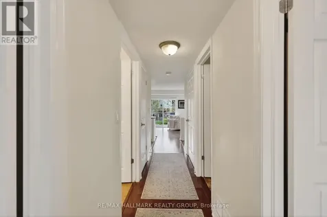 585 Stonefield Private Ottawa ON K2G 4R5