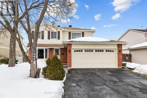 1090 Chablis Parkway Ottawa ON K1C 2T5