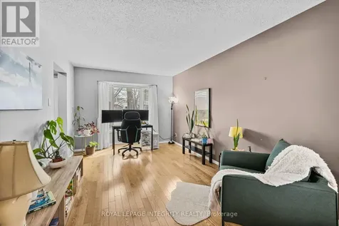 1090 Chablis Parkway Ottawa ON K1C 2T5