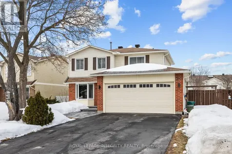 1090 Chablis Parkway Ottawa ON K1C 2T5