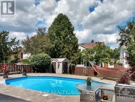 1090 Chablis Parkway Ottawa ON K1C 2T5