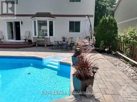 1090 Chablis Parkway Ottawa ON K1C 2T5
