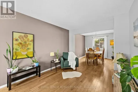 1090 Chablis Parkway Ottawa ON K1C 2T5