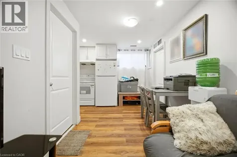 127 Monarch Woods Drive Kitchener ON N2P 2Y9