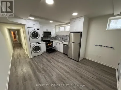 1258 Broadview Avenue Toronto (broadview North) ON M4K 2T4