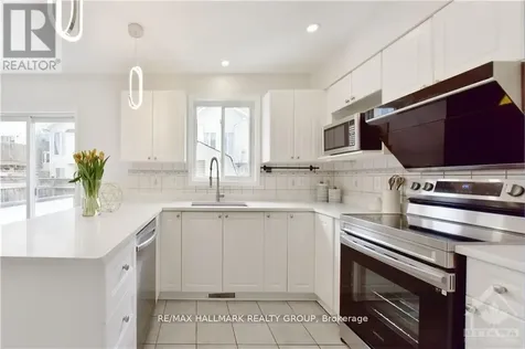 1316 Halton Terrace Ottawa ON K2K 3K6