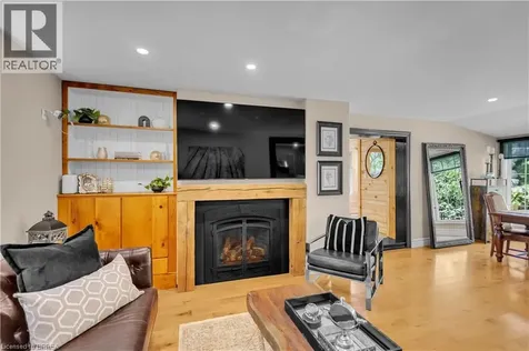 60 Dundas Street West Paris ON N3L 1G5