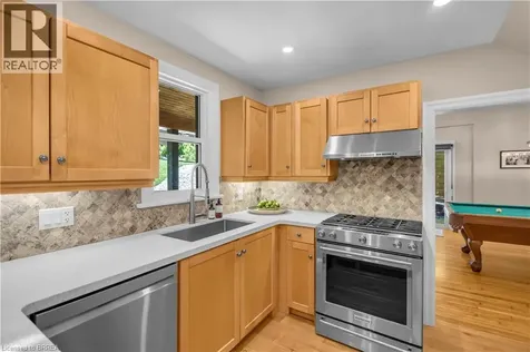 60 Dundas Street West Paris ON N3L 1G5