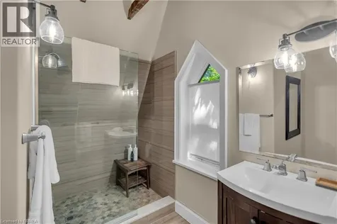 60 Dundas Street West Paris ON N3L 1G5