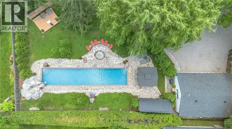 60 Dundas Street West Paris ON N3L 1G5