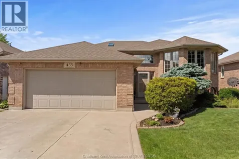 435 Fields Avenue Lasalle ON N9J 3S6