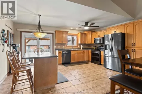 435 Fields Avenue Lasalle ON N9J 3S6