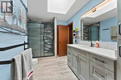 435 Fields Avenue Lasalle ON N9J 3S6