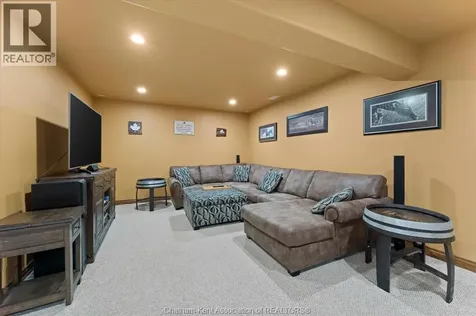 435 Fields Avenue Lasalle ON N9J 3S6