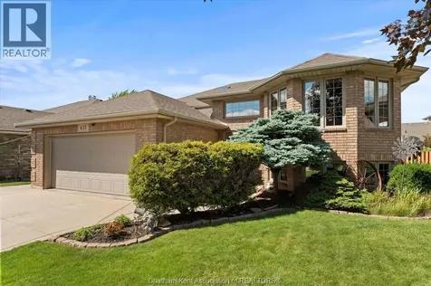435 Fields Avenue Lasalle ON N9J 3S6
