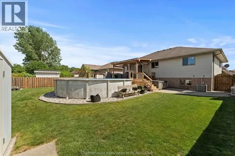435 Fields Avenue Lasalle ON N9J 3S6