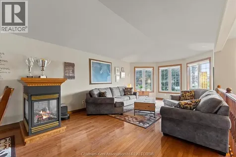 435 Fields Avenue Lasalle ON N9J 3S6