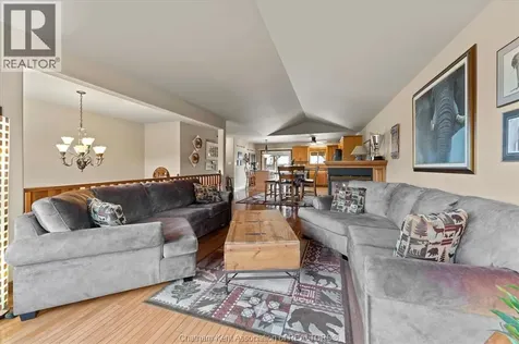 435 Fields Avenue Lasalle ON N9J 3S6