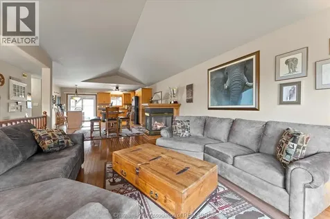 435 Fields Avenue Lasalle ON N9J 3S6