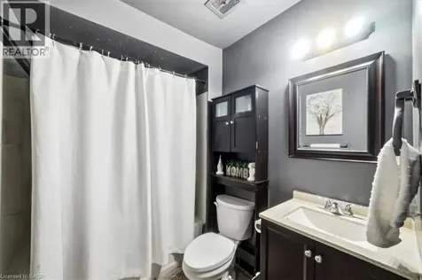 228 Golden Orchard Drive Hamilton ON L9C 6J7