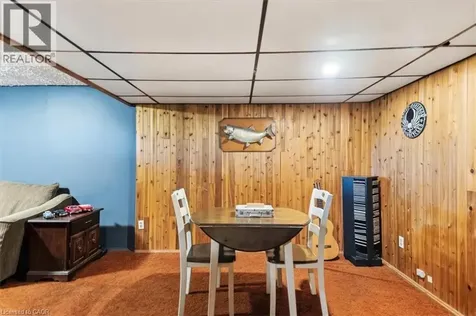 228 Golden Orchard Drive Hamilton ON L9C 6J7