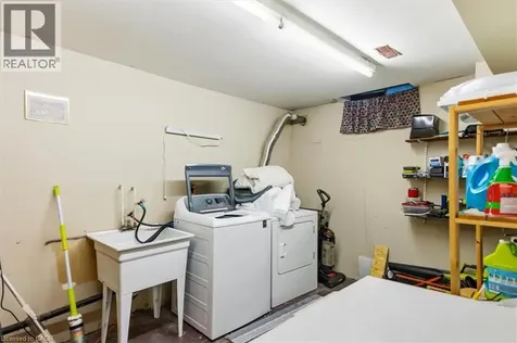 228 Golden Orchard Drive Hamilton ON L9C 6J7
