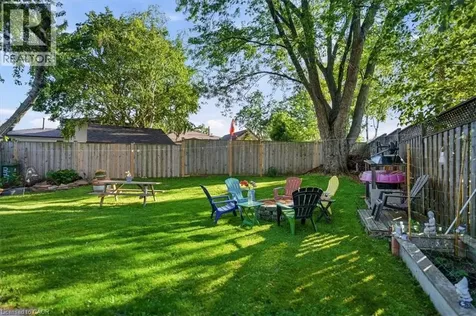 228 Golden Orchard Drive Hamilton ON L9C 6J7