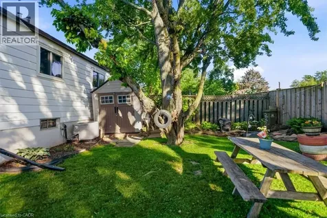 228 Golden Orchard Drive Hamilton ON L9C 6J7
