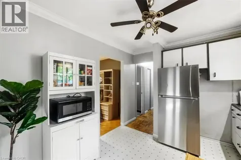 228 Golden Orchard Drive Hamilton ON L9C 6J7