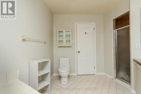 39 Huntings End Avenue Ottawa ON K2M 1R2