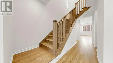 3262 Brigadier Avenue Pickering ON L1X 0T1