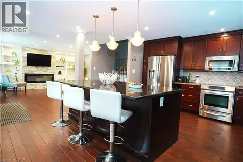 1266 Lakeview Drive Oakville ON L6H 2M8