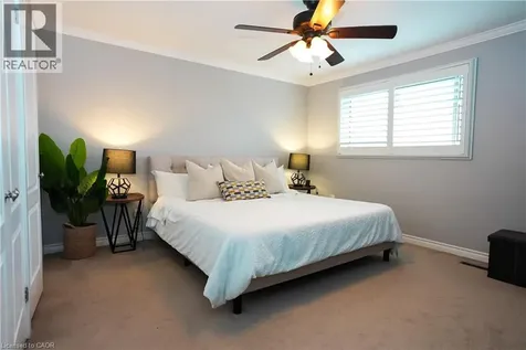 1266 Lakeview Drive Oakville ON L6H 2M8