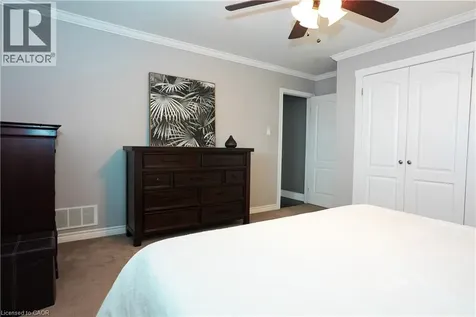 1266 Lakeview Drive Oakville ON L6H 2M8