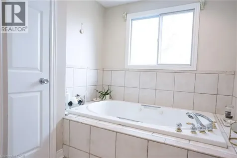1266 Lakeview Drive Oakville ON L6H 2M8