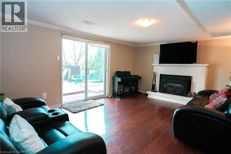 1266 Lakeview Drive Oakville ON L6H 2M8