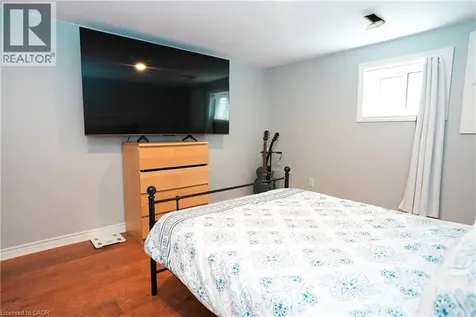 1266 Lakeview Drive Oakville ON L6H 2M8