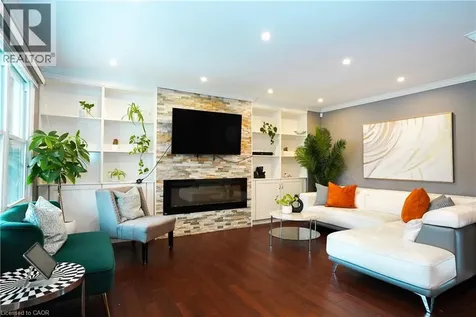 1266 Lakeview Drive Oakville ON L6H 2M8