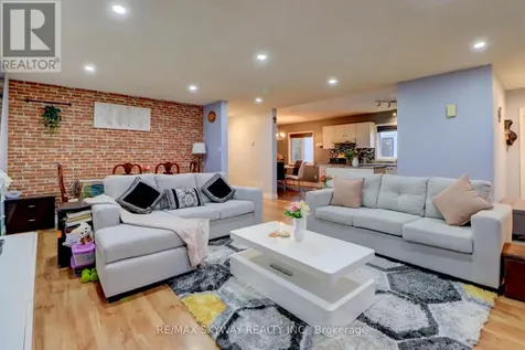 282B Brock Street West Uxbridge ON L9P 1G1