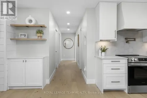 1386 Johnston Drive Ottawa ON K4P 1A6