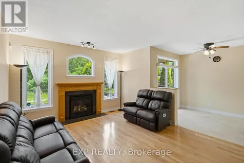 3694 Twin Falls Place Ottawa ON K1V 1W6