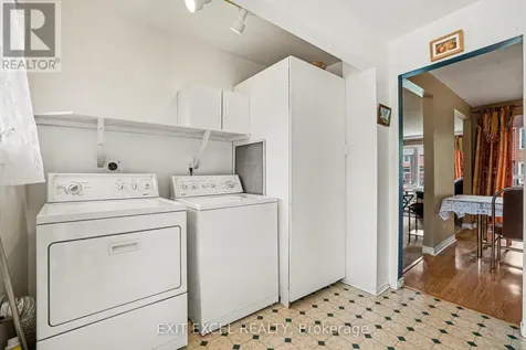 2139 Eric Crescent Ottawa ON K1B 4P5