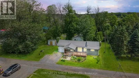 6235 Maple Avenue South Glengarry ON K0C 1N0