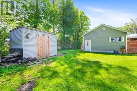 6235 Maple Avenue South Glengarry ON K0C 1N0