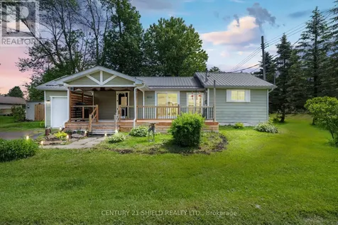 6235 Maple Avenue South Glengarry ON K0C 1N0