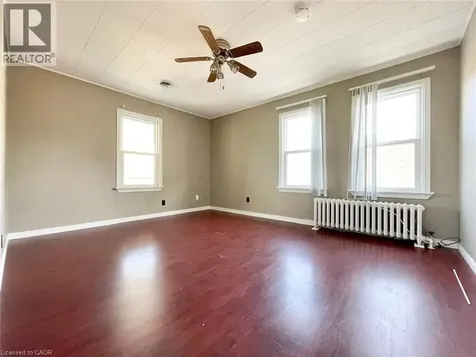 111 Mcalpine Avenue South Welland ON L3B 1T7