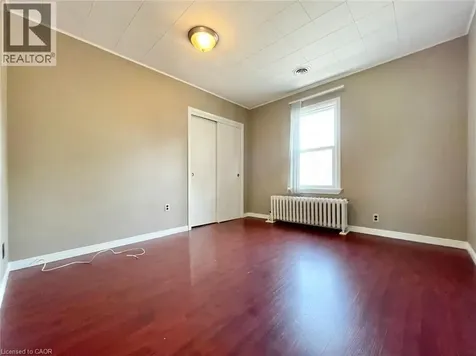 111 Mcalpine Avenue South Welland ON L3B 1T7