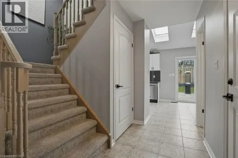 14 Kenyon Crescent Grimsby ON L3M 5P4
