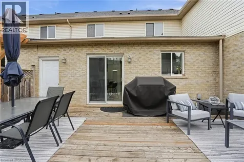 14 Kenyon Crescent Grimsby ON L3M 5P4